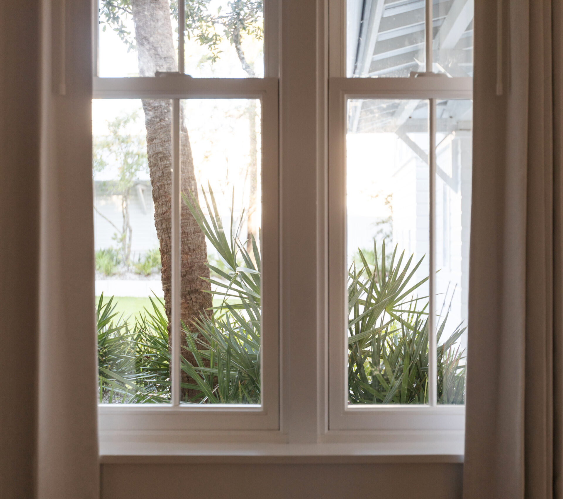 Picture of the window with the garden view